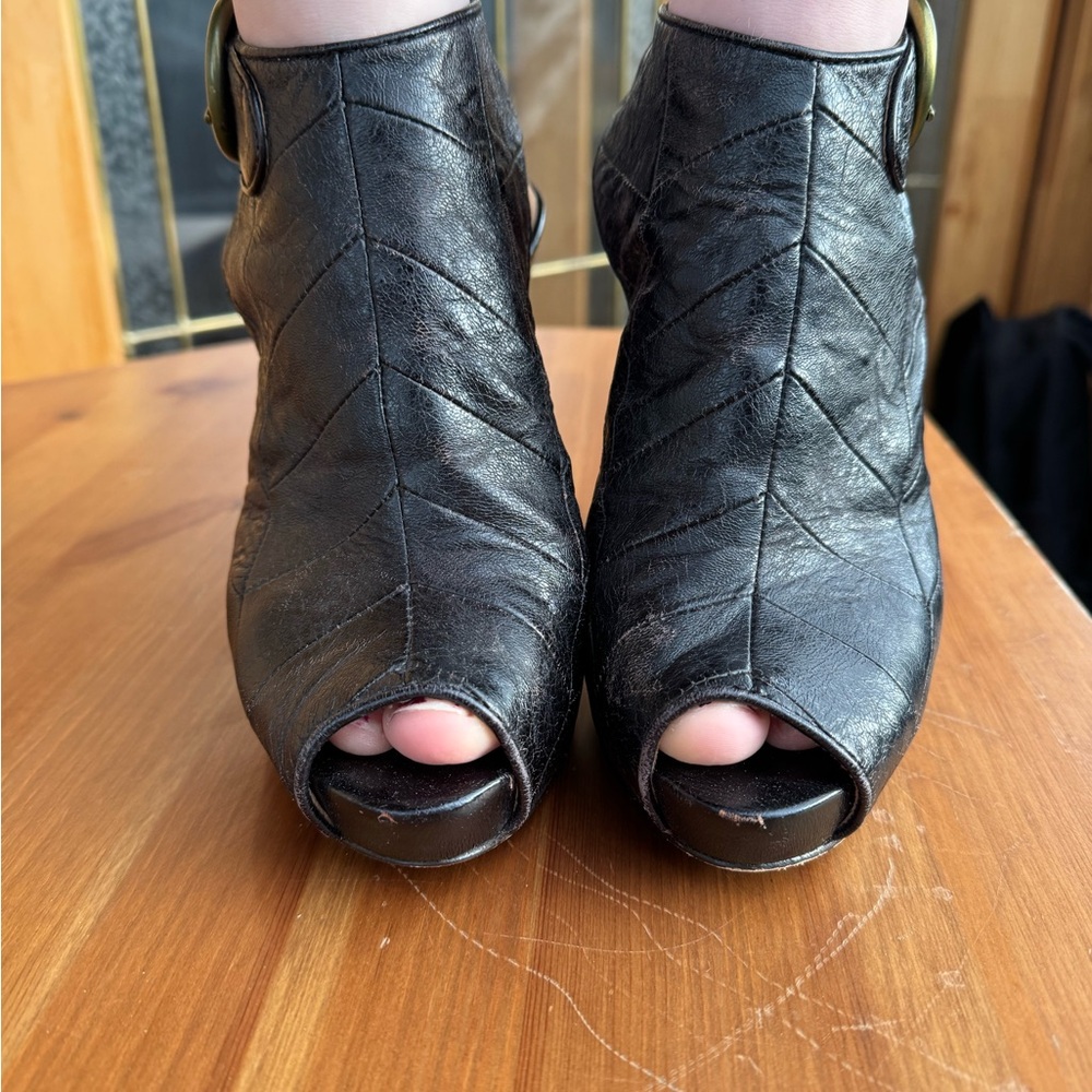 Frye Black Cutout Heels with Brown Platform - Picture 3 of 6